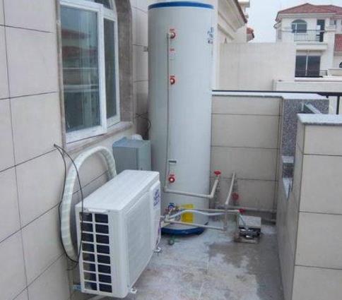 空气能热水器冷、热水管漏水